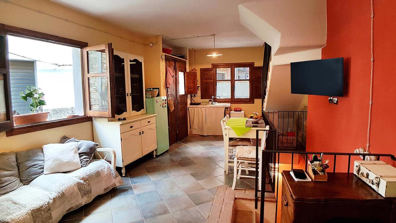 Casa Vacanza La Posadina Baunei Exterior foto